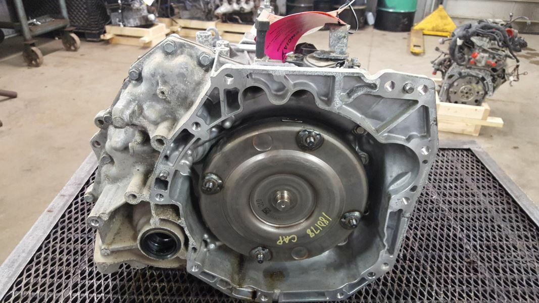 2012 Nissan versa sv /transmission