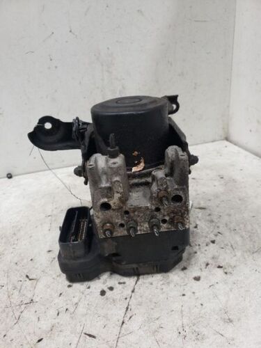 2004-2007 Toyota Highlander Anti-Lock ABS Brake Pump Assembly OEM AWD